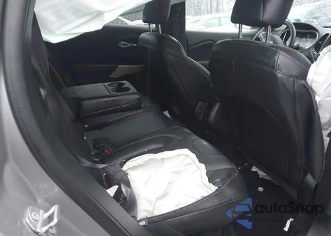 2018 Jeep Cherokee Limited 4X4 z USA, uszkodzony, nr VIN 1C4PJMDBXJD598347